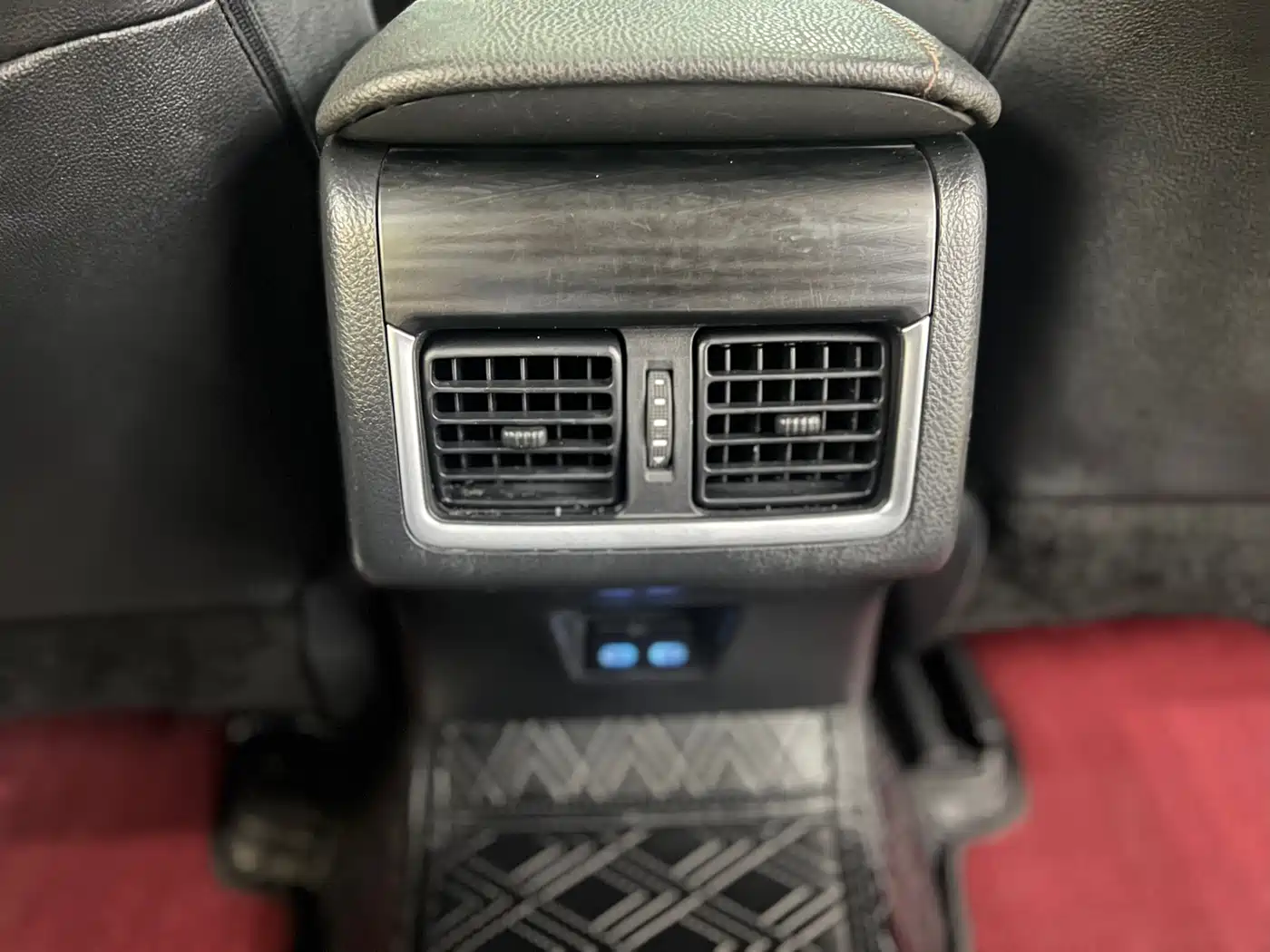 Toyota Camry 2023 2.0G Luxury Edition фото 16