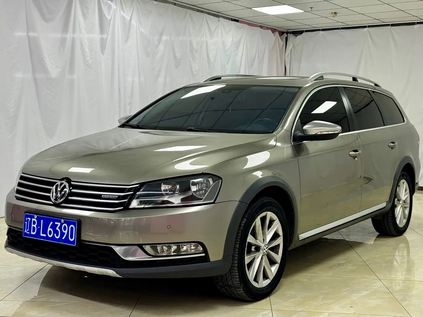 Volkswagen Magotan (Import) 2012 Wagon 2.0TSI 4WD Comfort