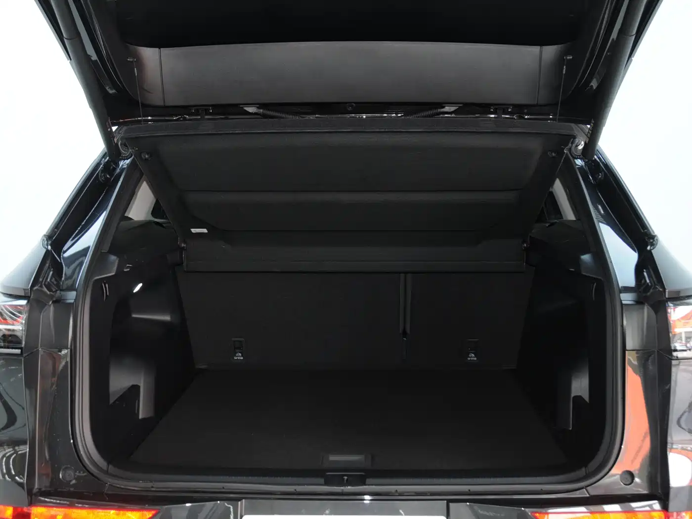 Volkswagen Talagon 2024 Facelift 380TSI AWD R-Line Cruise Public Edition фото 7