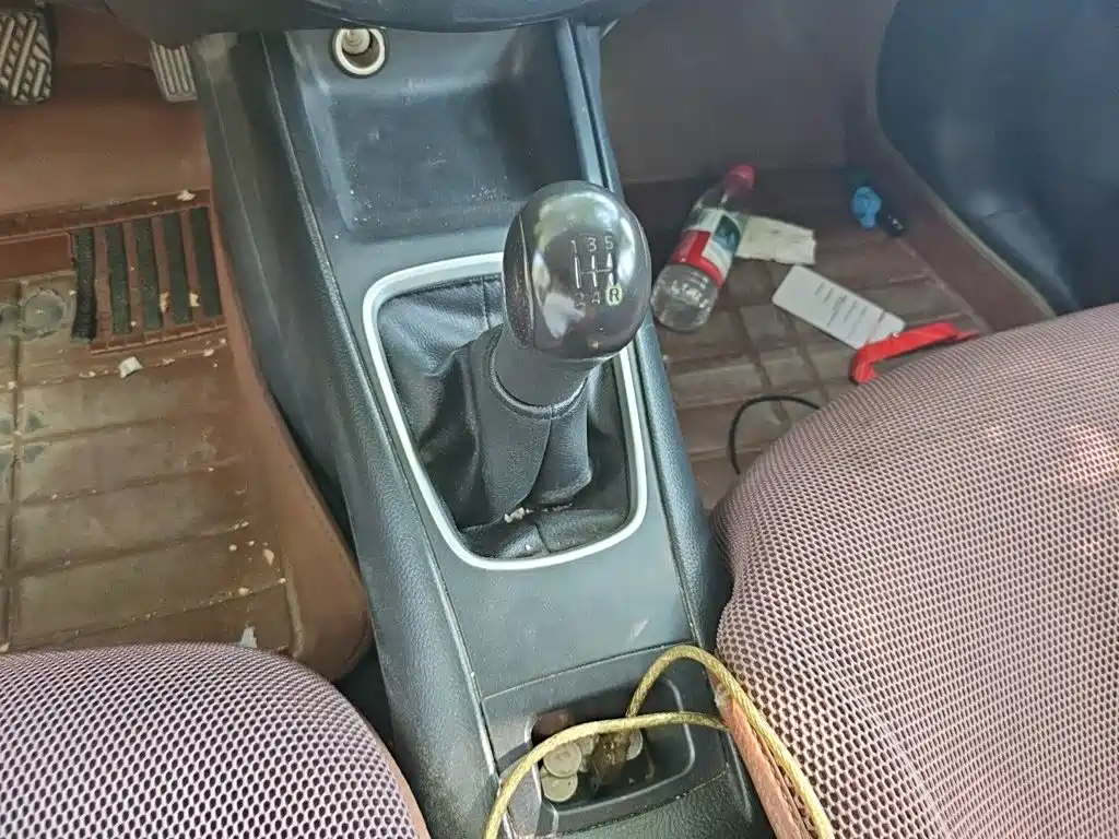Фото 10 - Nissan Tiida