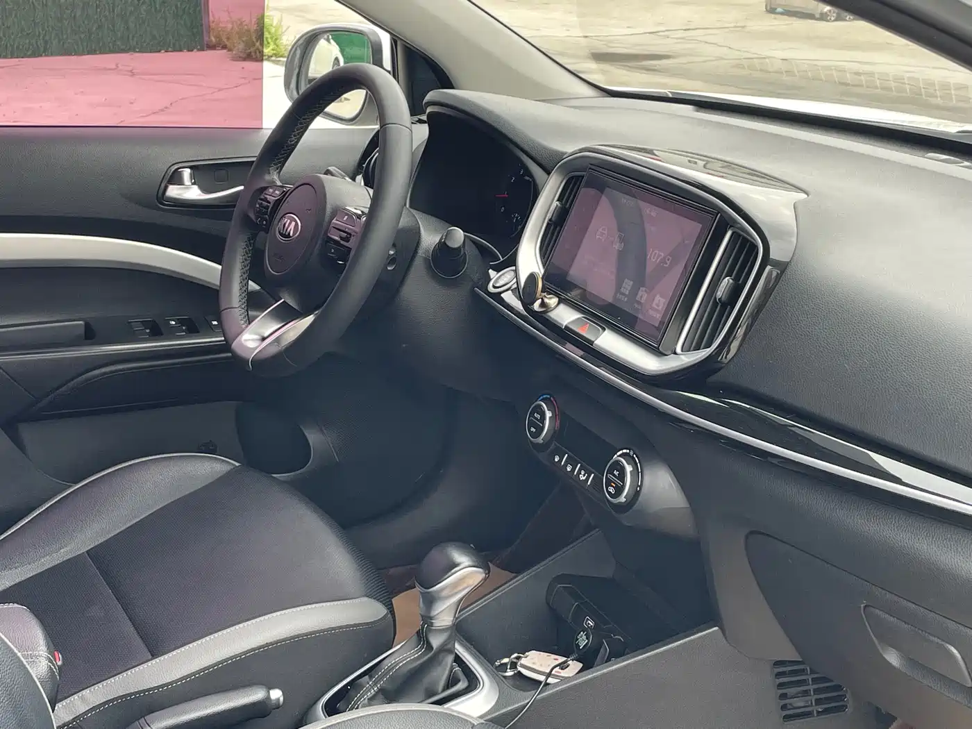 Kia KX1 2019 1.4L Automatic Fun Edition China VI фото 22