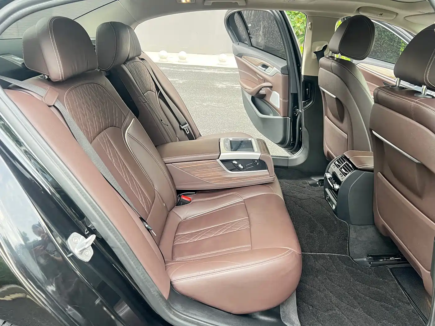 Фото 16 - BMW 5 Series
