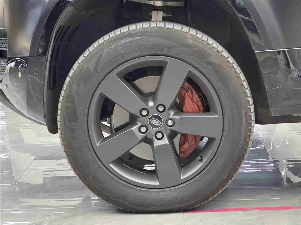 Land Rover Defender 2024 110 3.0T P400 X фото 4