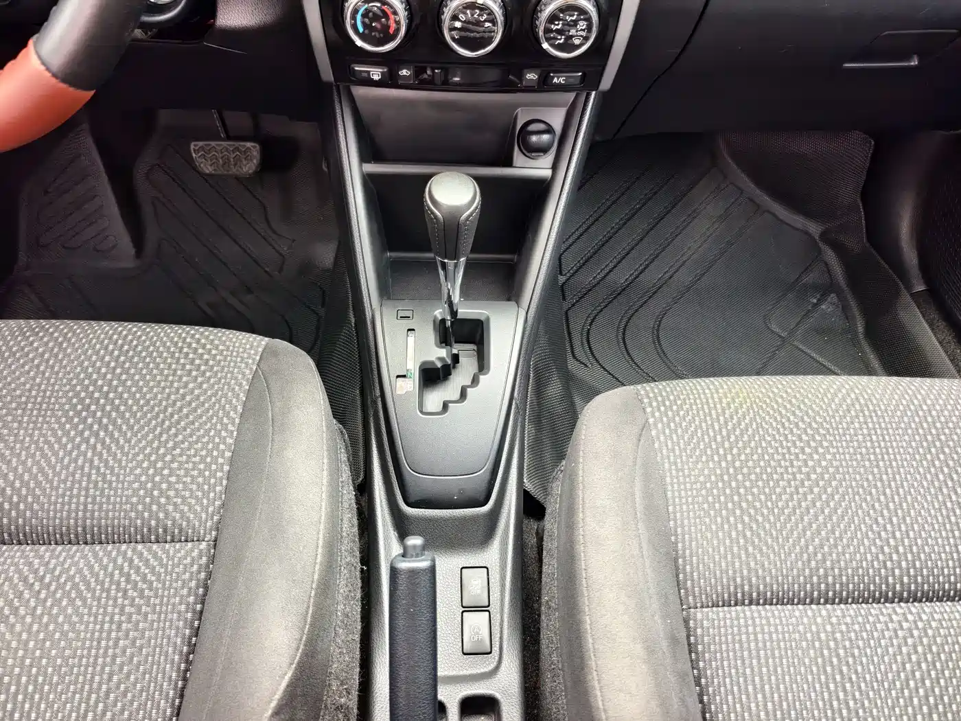 Toyota Vios FS 2017 1.5L CVT Fengchi Edition фото 9