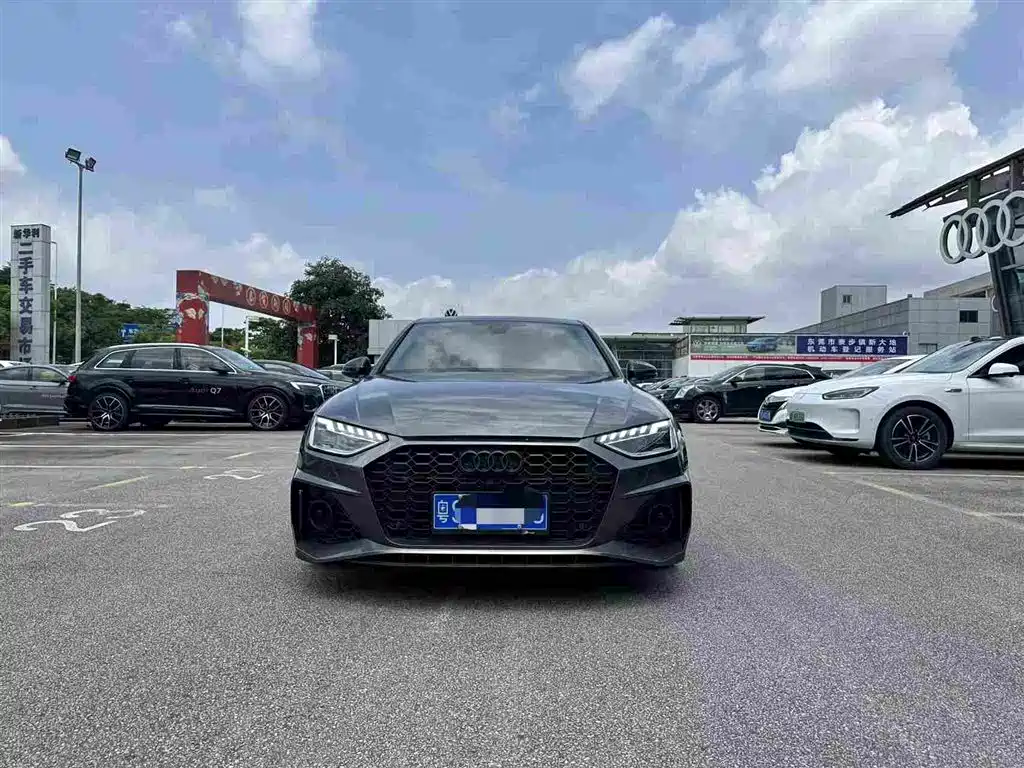 Audi A4L 2020 45 TFSI quattro Premium Dynamic фото 2