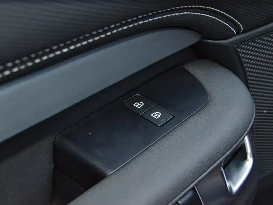 Land Rover Discovery 2021 360PS R-Dynamic S фото 21