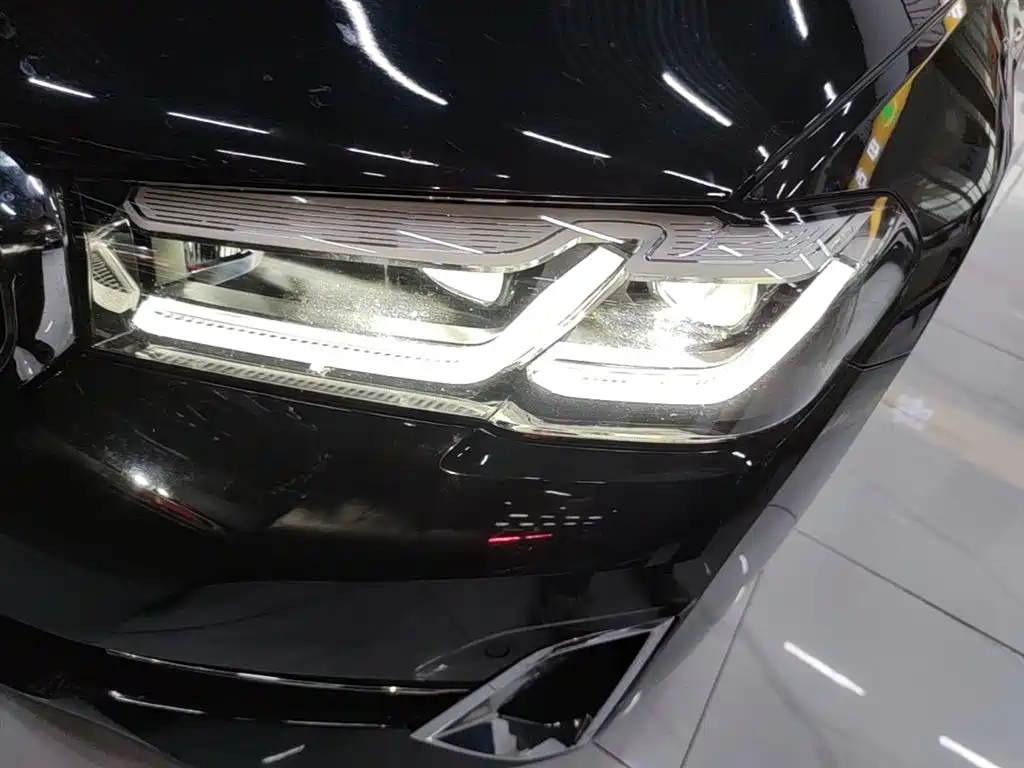 BMW 5 Series 2022 Model Second Facelift 525Li Luxury Package фото 24