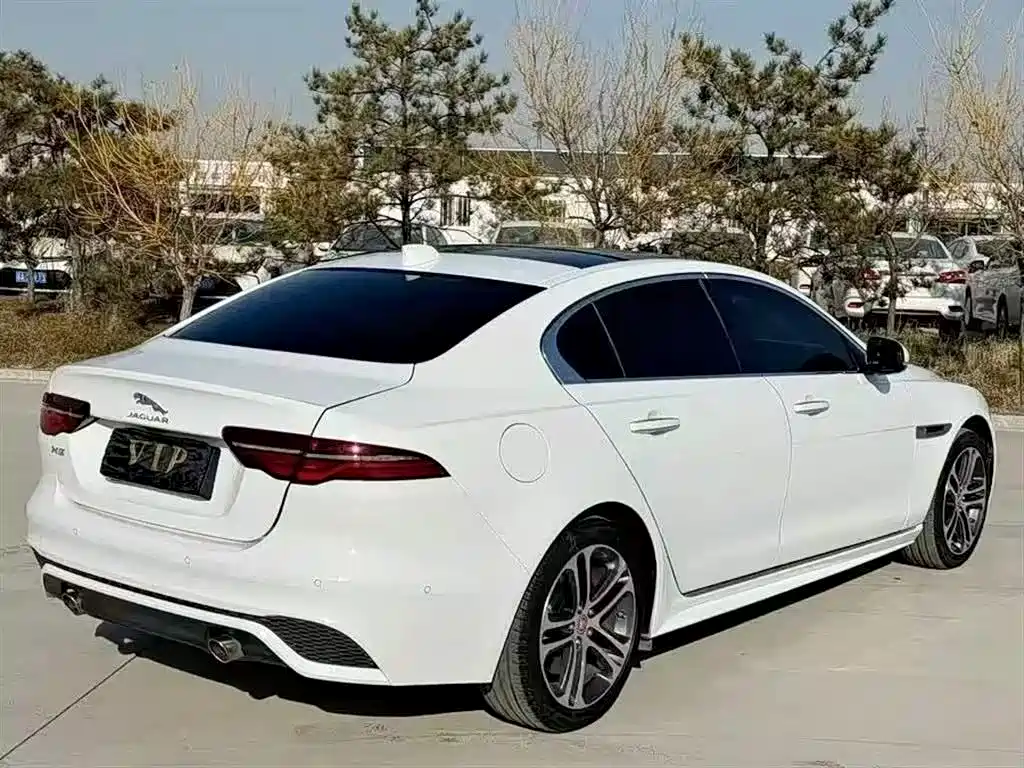 Jaguar XEL 2021 2.0T 250PS R-DYNAMIC S Progressive Sport Edition фото 9