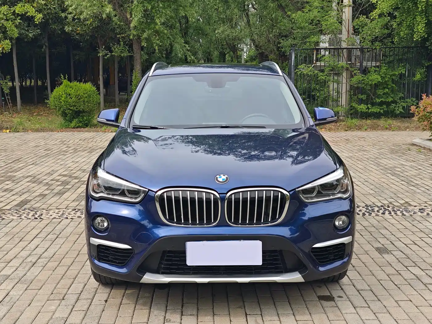 BMW X1 2019 sDrive20Li Leading Model фото 3