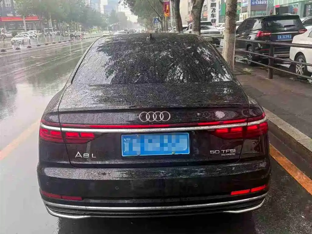 Audi A8 2023 A8L 50 TFSI quattro Exclusive фото 3