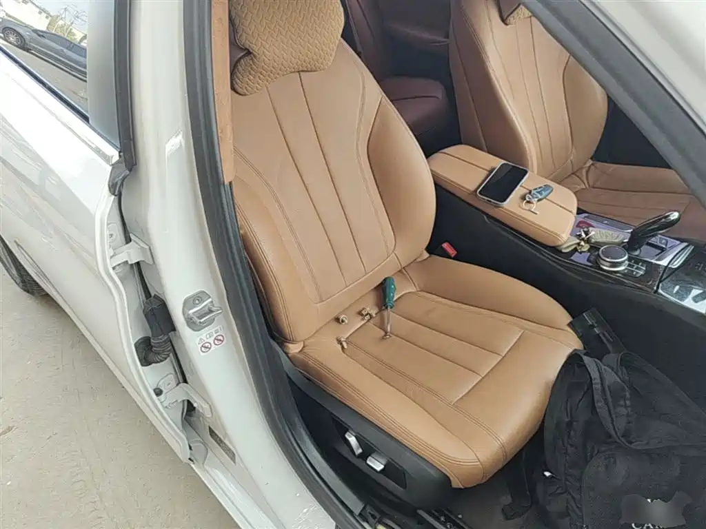 BMW 5 Series 2018 528Li Launch Special Edition фото 20