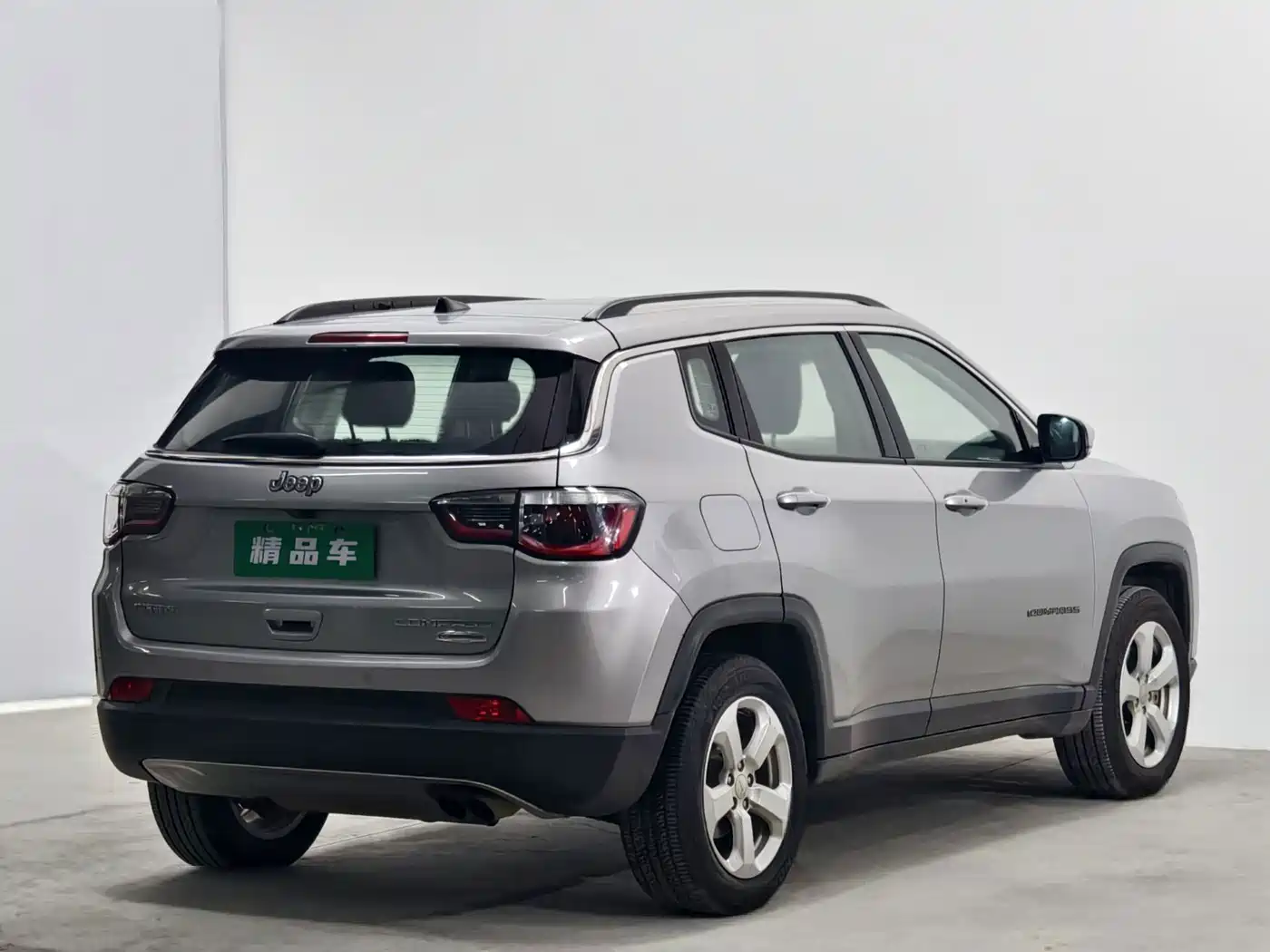 Фото 4 - Jeep Compass