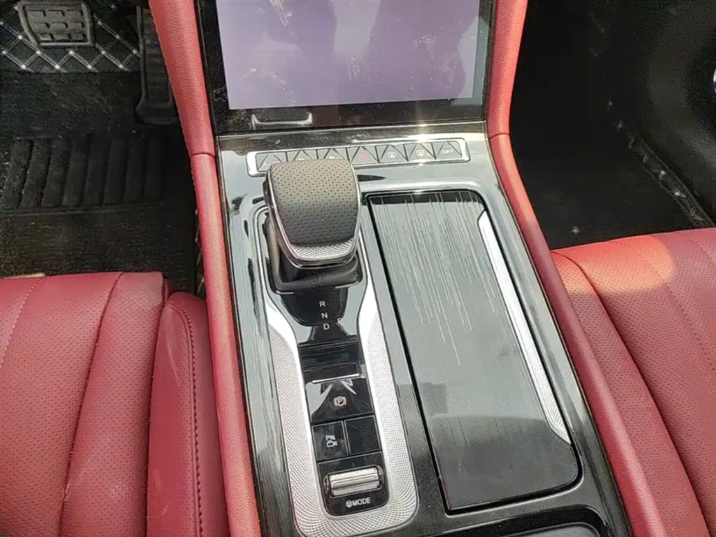Hongqi H5 PHEV 2025 130 Super Hybrid Edition фото 14