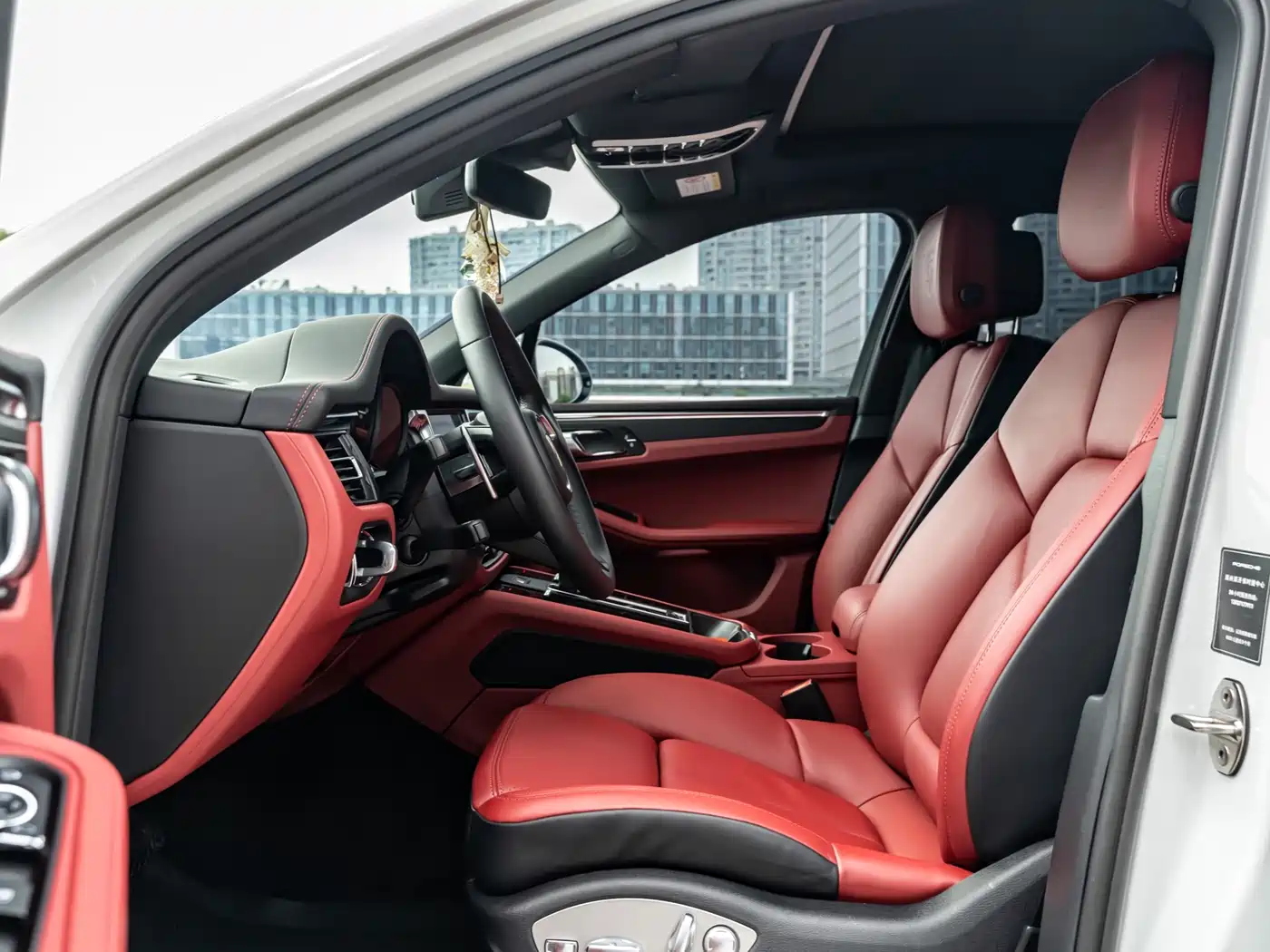 Porsche Macan 2023 Macan 2.0T фото 13