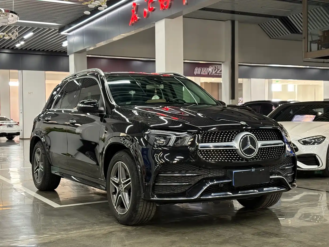 Mercedes-Benz GLE 2020 Facelift GLE 450 4MATIC Fashion фото 3