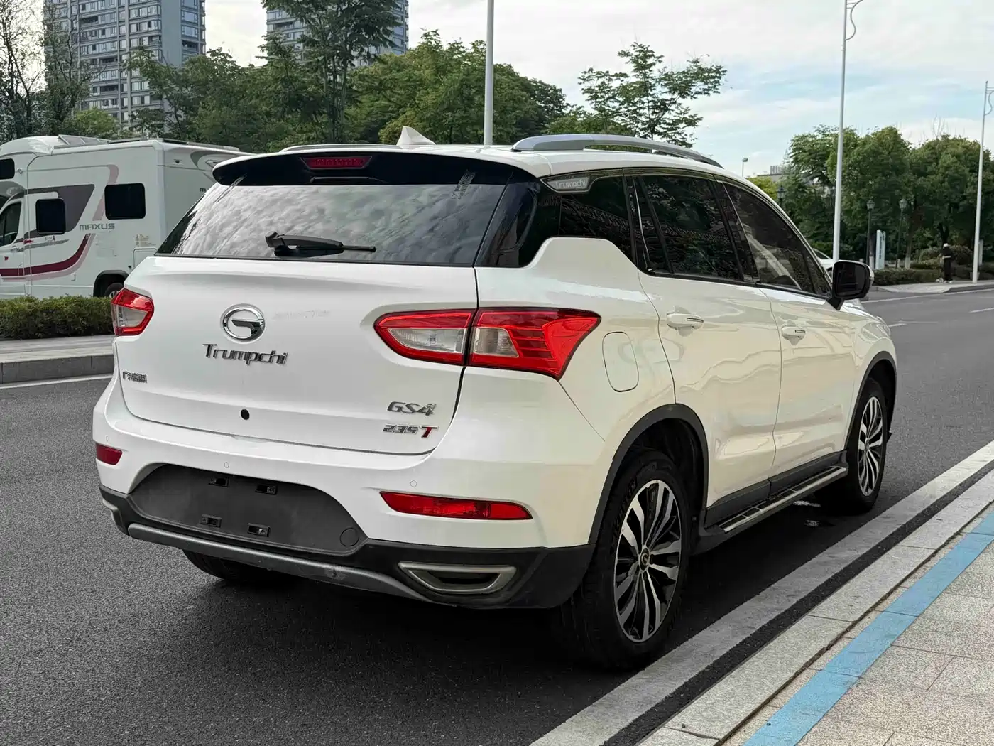 GAC Trumpchi Trumpchi GS4 2017 235T Automatic 2WD Luxury Smart Connected Edition фото 5
