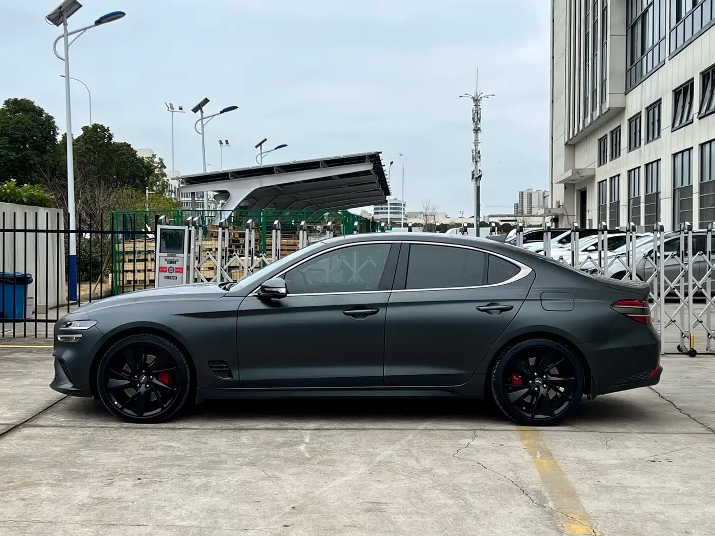 GENESIS G70