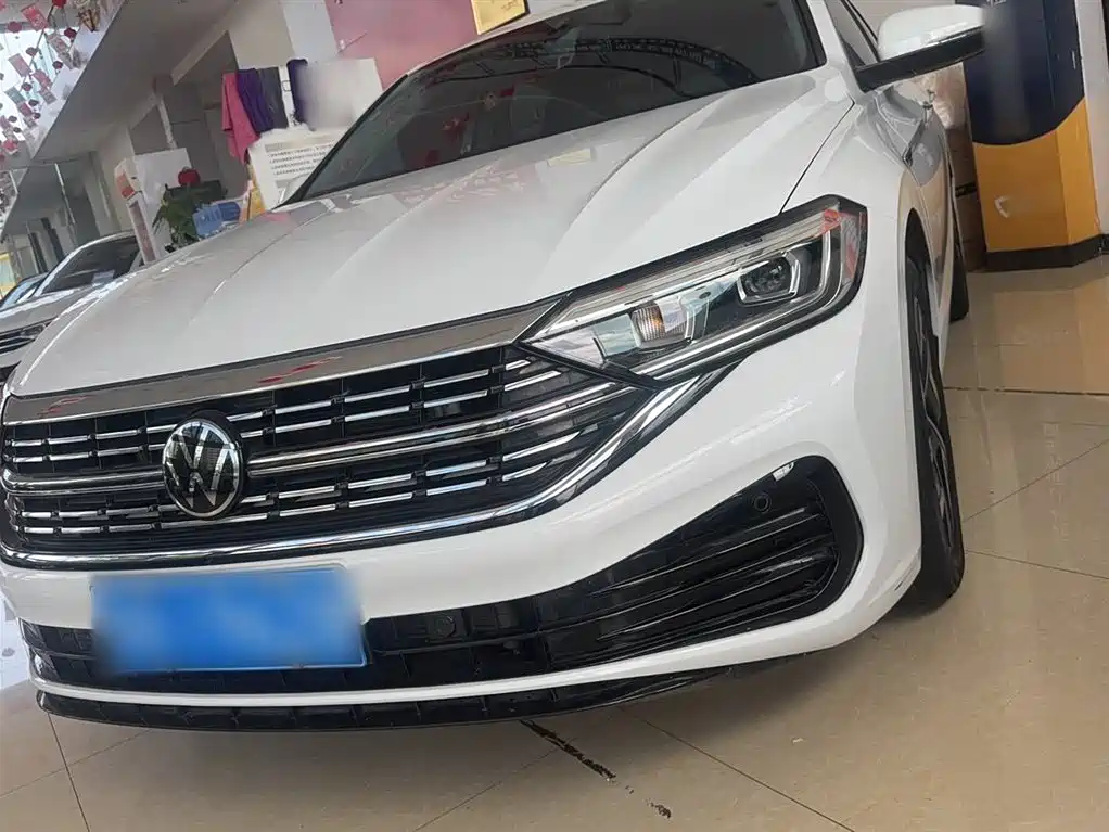 Volkswagen Sagitar 2023 300TSI DSG Surpassing Edition фото 3