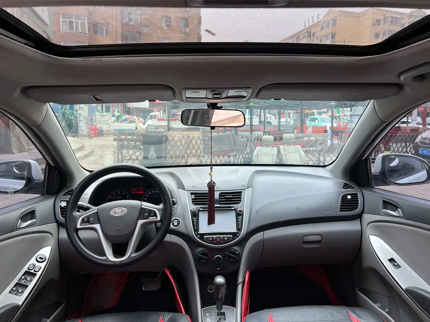 Hyundai Verna 2014 1.4L Automatic Leading GLX фото 7