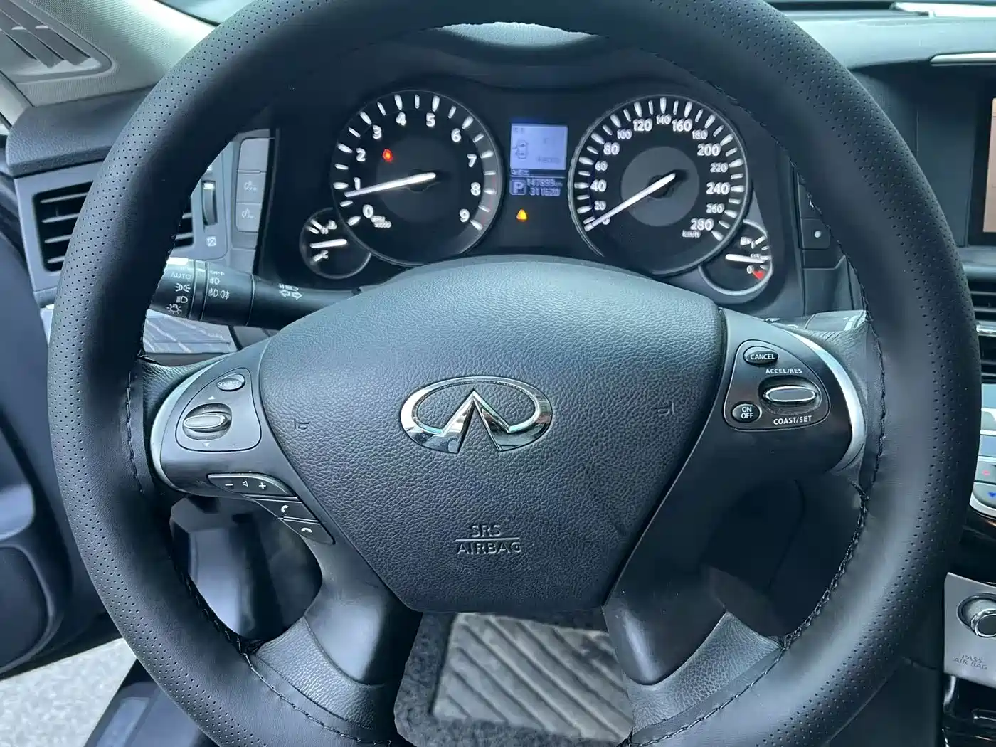 Infiniti Q70 2017 2017 Q70L 2.5L Elite Edition
