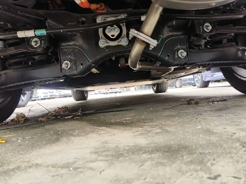 صورة 11 - Nezha Auto Nezha L