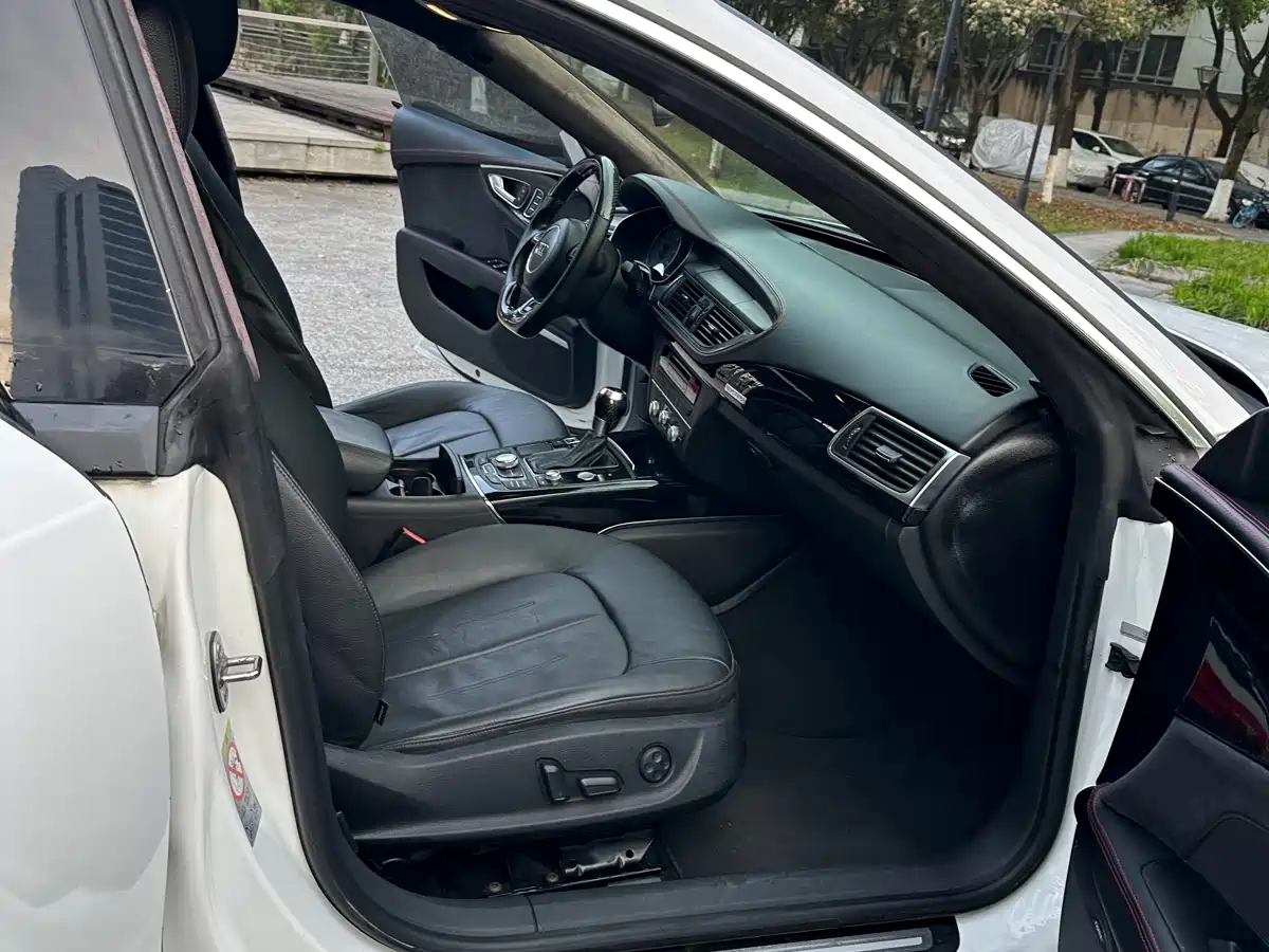 Audi A7 2014 50 TFSI quattro Comfort Edition фото 15