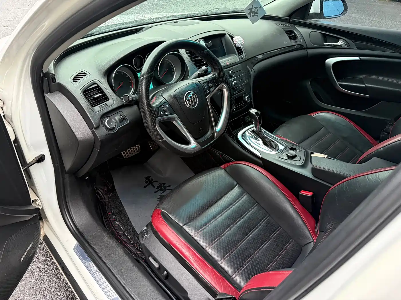 Фото 4 - Buick Regal