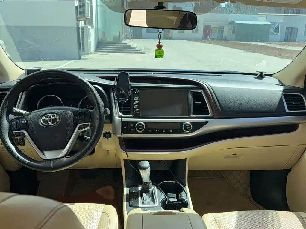 Toyota Highlander 2015 2.0T AWD Luxury Edition 7-seater фото 11