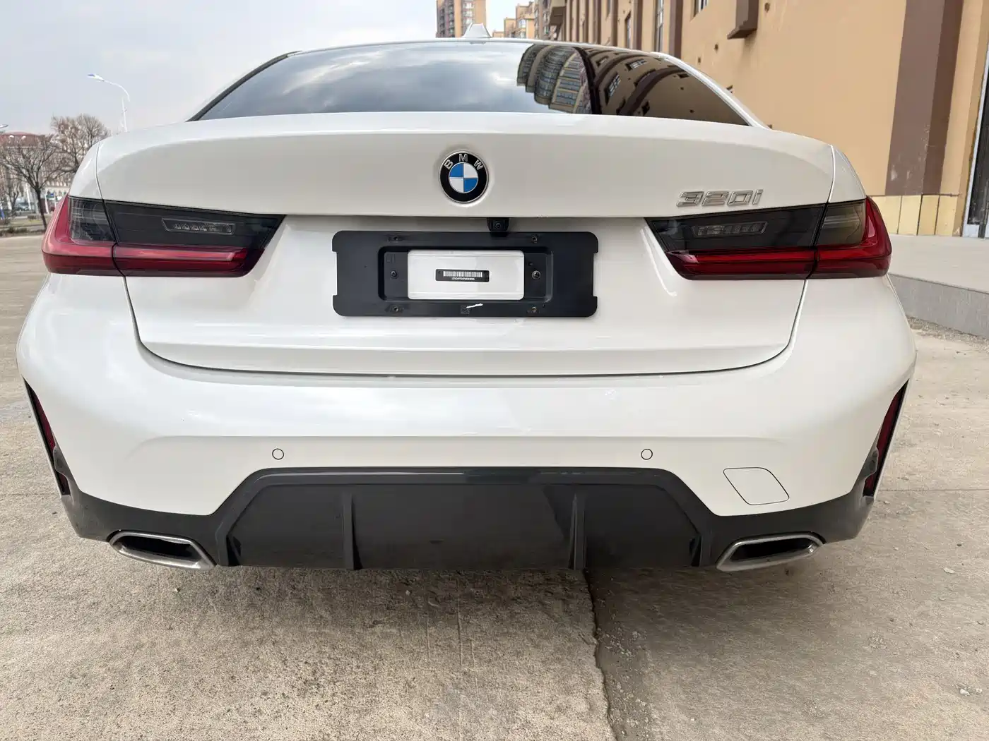 BMW 3-SERIES