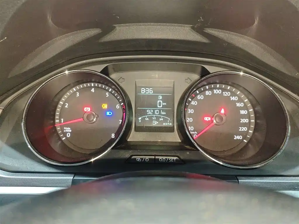 Volkswagen Bora 2018 1.5L Manual Fashion фото 12