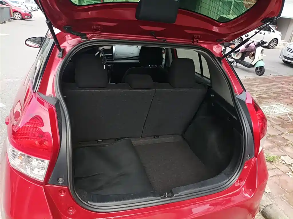 Toyota YARiS L Zhi Xuan 2015 1.5E Auto Charming Edition фото 19