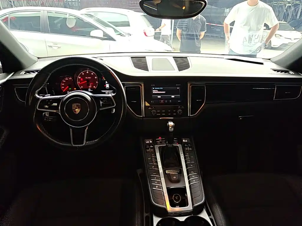 Porsche Macan 2017 Macan S 3.0T фото 9