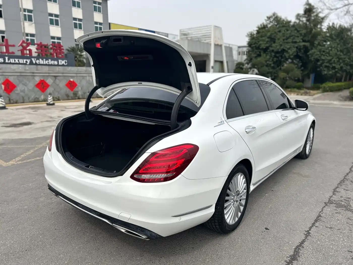 Mercedes-Benz C-Class 2016 C 180 L Sport фото 19