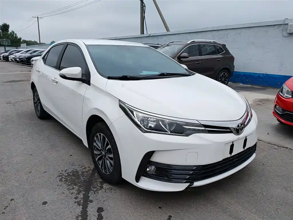 Toyota Corolla 2017 Facelift 1.2T S-CVT GL фото 4