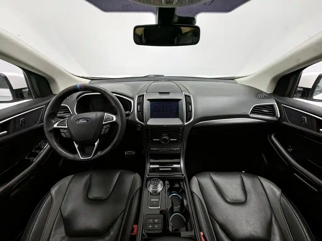 Фото 5 - Ford Edge