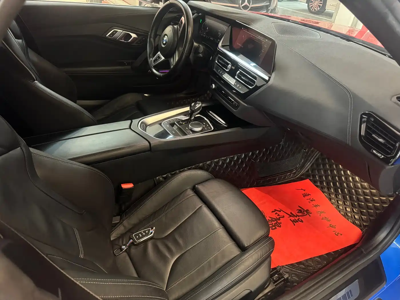 BMW Z4 2020 sDrive 25i Silver Frost Limited Edition фото 7