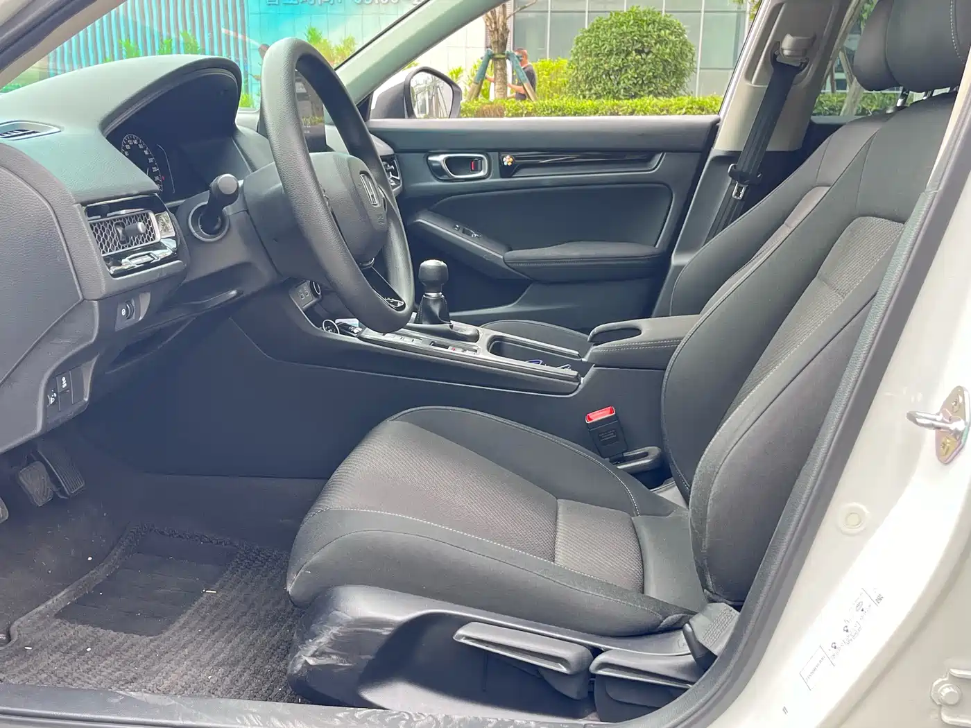 Honda Integra 2023 240TURBO Manual Exclusive Edition фото 17