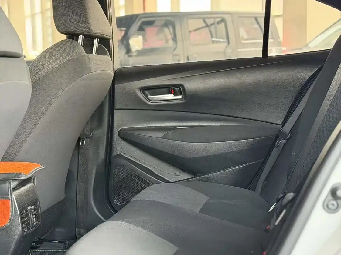 Toyota Levin 2021 185T CVT Luxury Edition фото 5