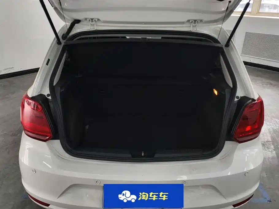 Volkswagen Polo 2018 1.5L Auto Safe Drive фото 4
