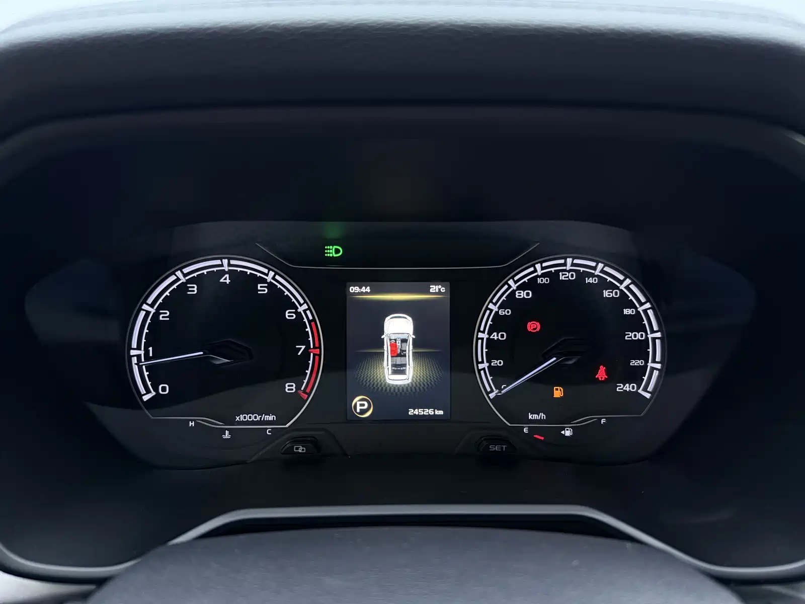 صورة 12 - Geely Emgrand X6