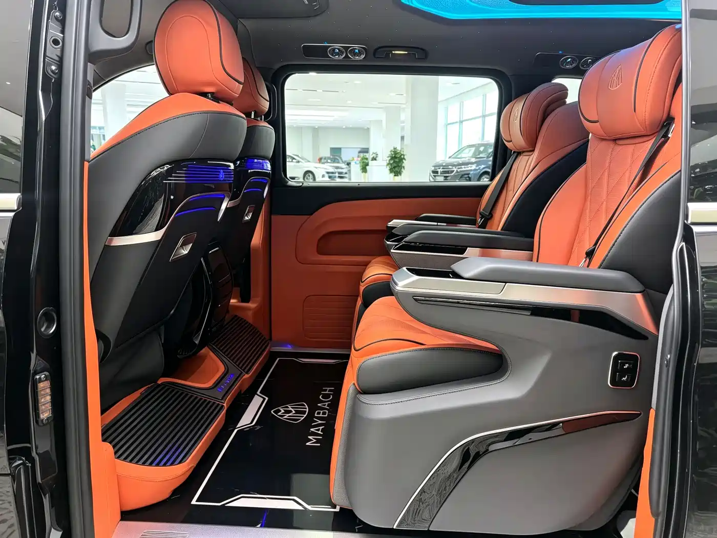 Mercedes-Benz Vito 2021 2.0T Business Edition 7-seater фото 12