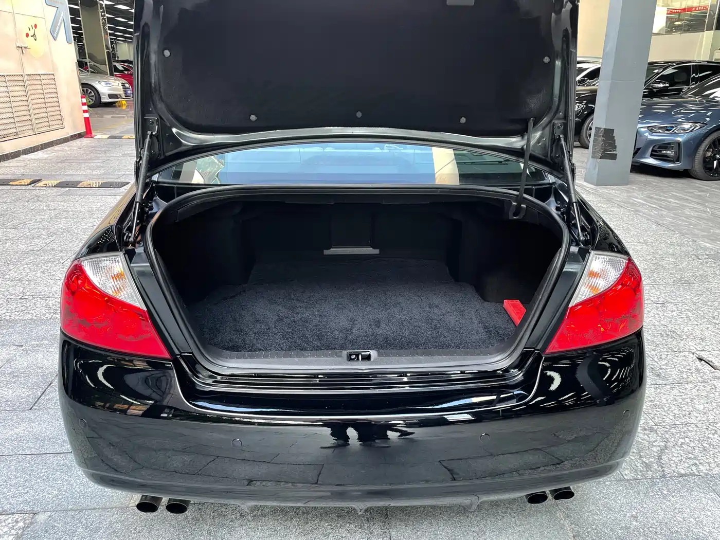 Infiniti M Series 2008 M35 Premium Edition фото 12