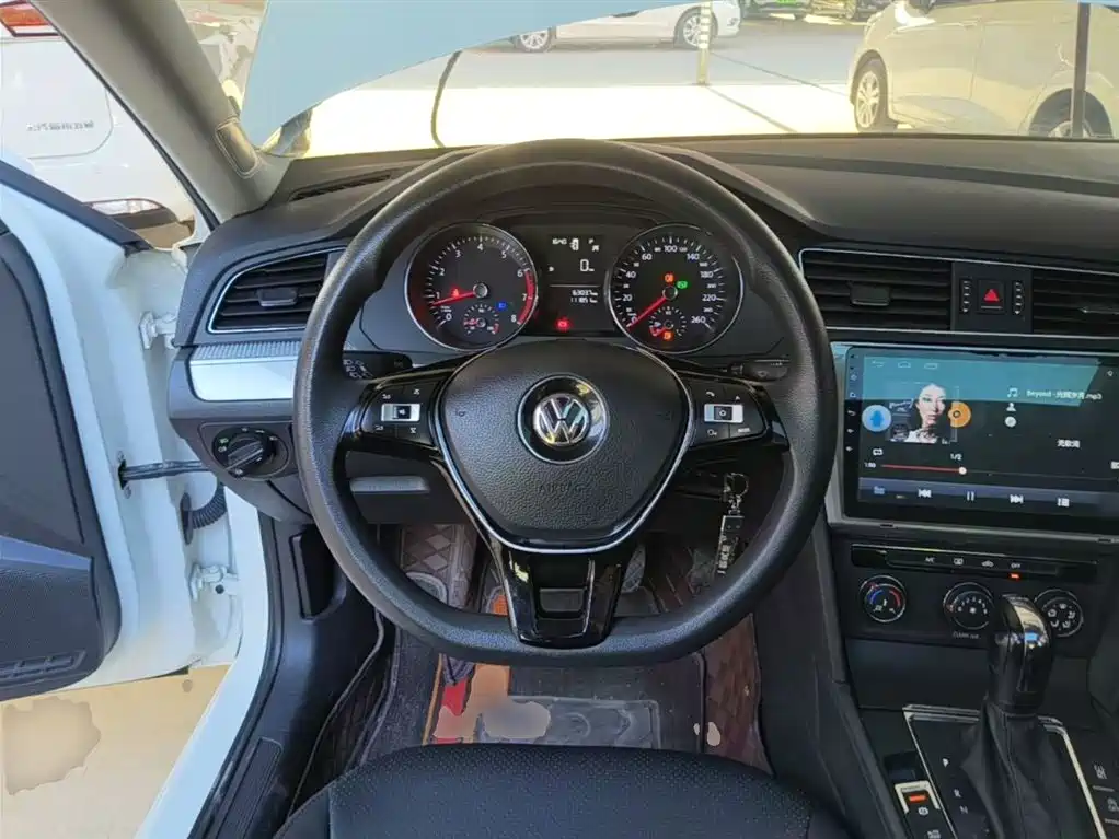 Volkswagen Lamando 2018 230TSI DSG Trend Edition фото 11