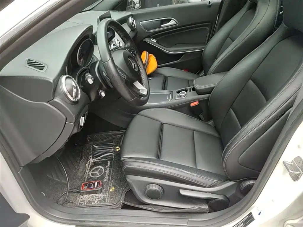 Mercedes-Benz CLA (Import) 2018 CLA 200 Dynamic Edition фото 15