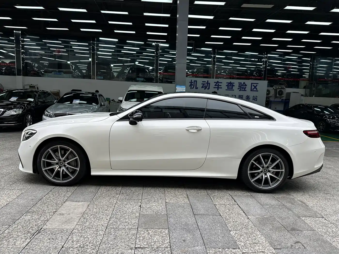 Mercedes-Benz E-Class (Import) 2021 Facelift E 260 4MATIC Coupe фото 17