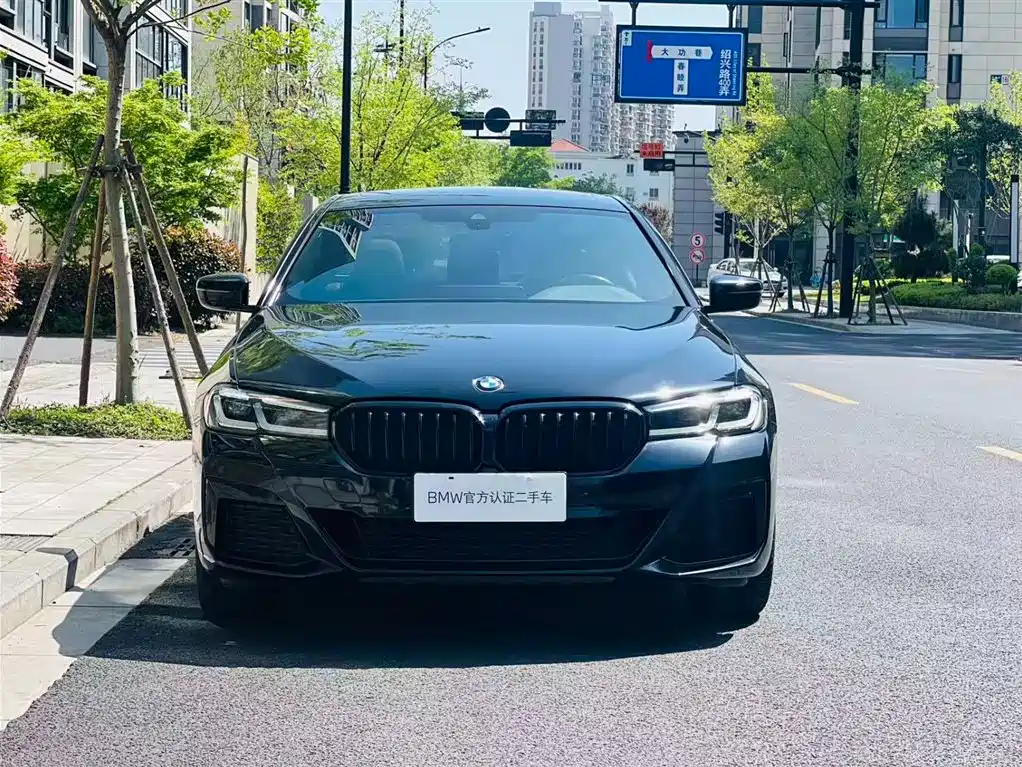 BMW 5 Series 2021 530Li Leading M Sport Package фото 4