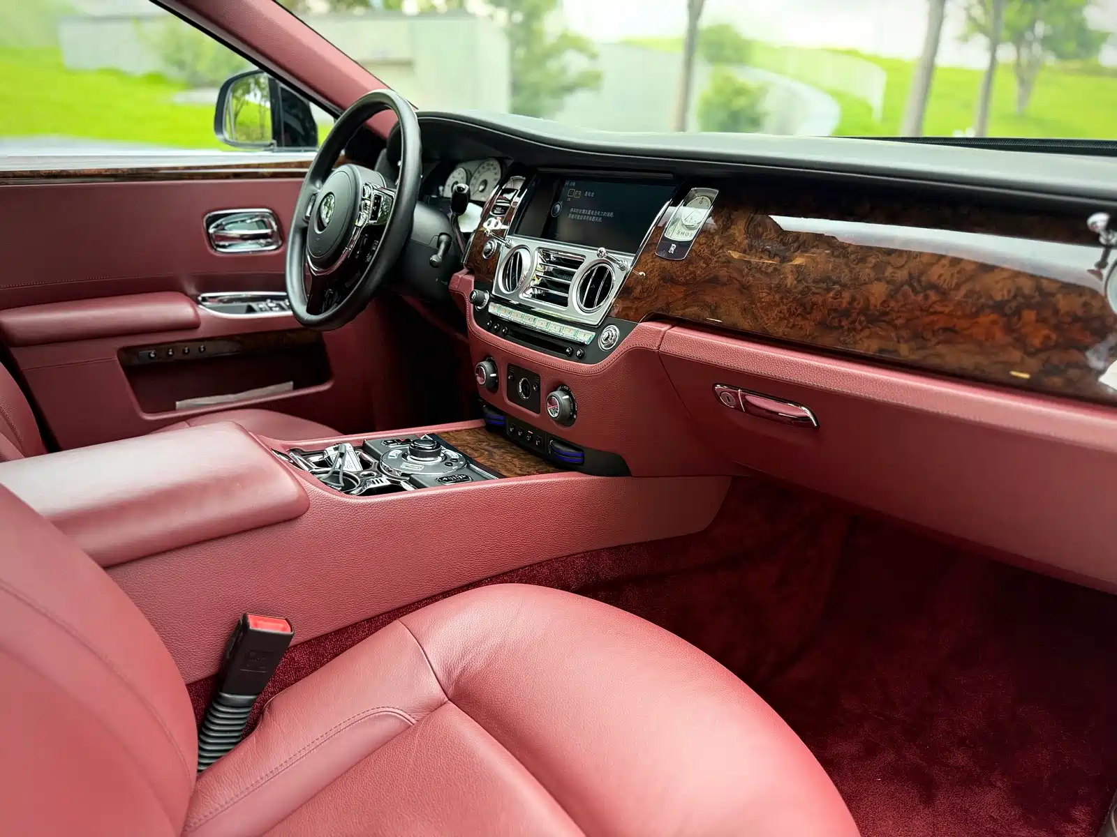 Фото 18 - Rolls-Royce Ghost