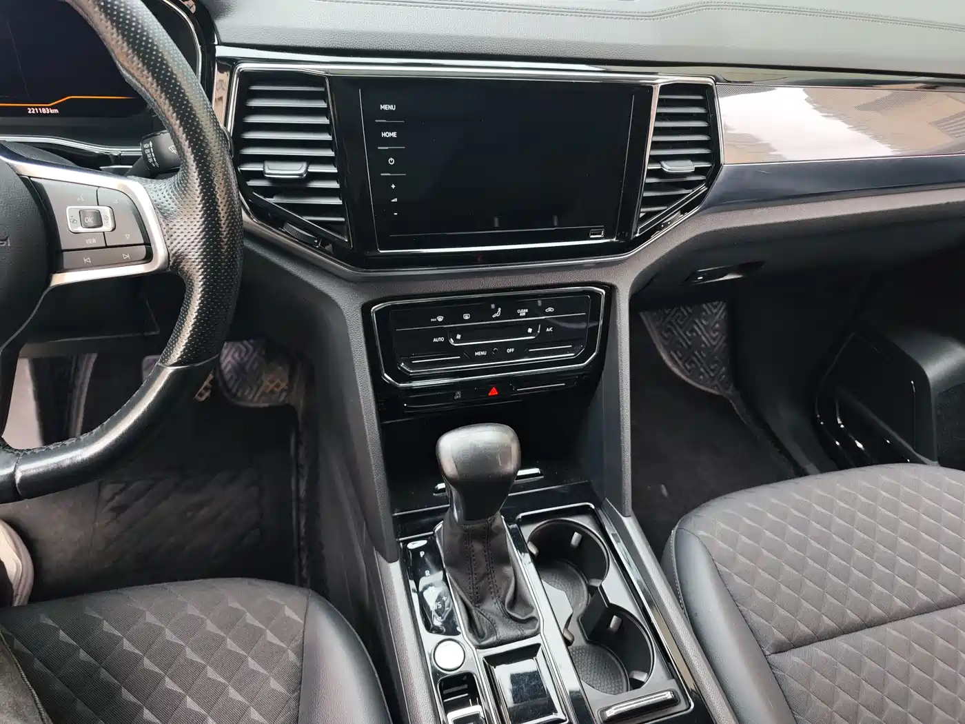 Volkswagen Teramont 2019 Teramont X 330TSI 2WD Luxury Edition фото 10