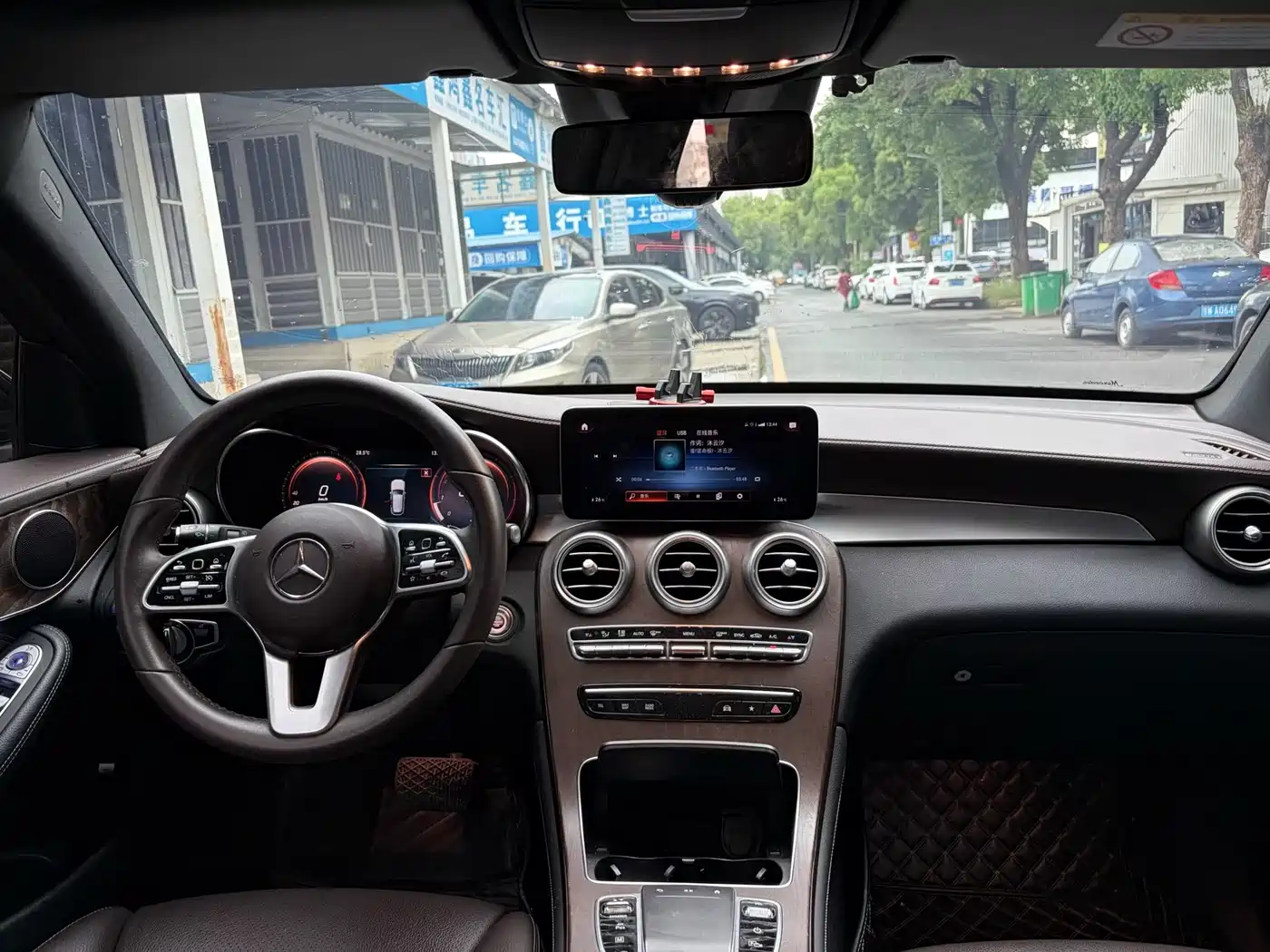 Mercedes-Benz GLC 2020 GLC 300 L 4MATIC Dynamic фото 5