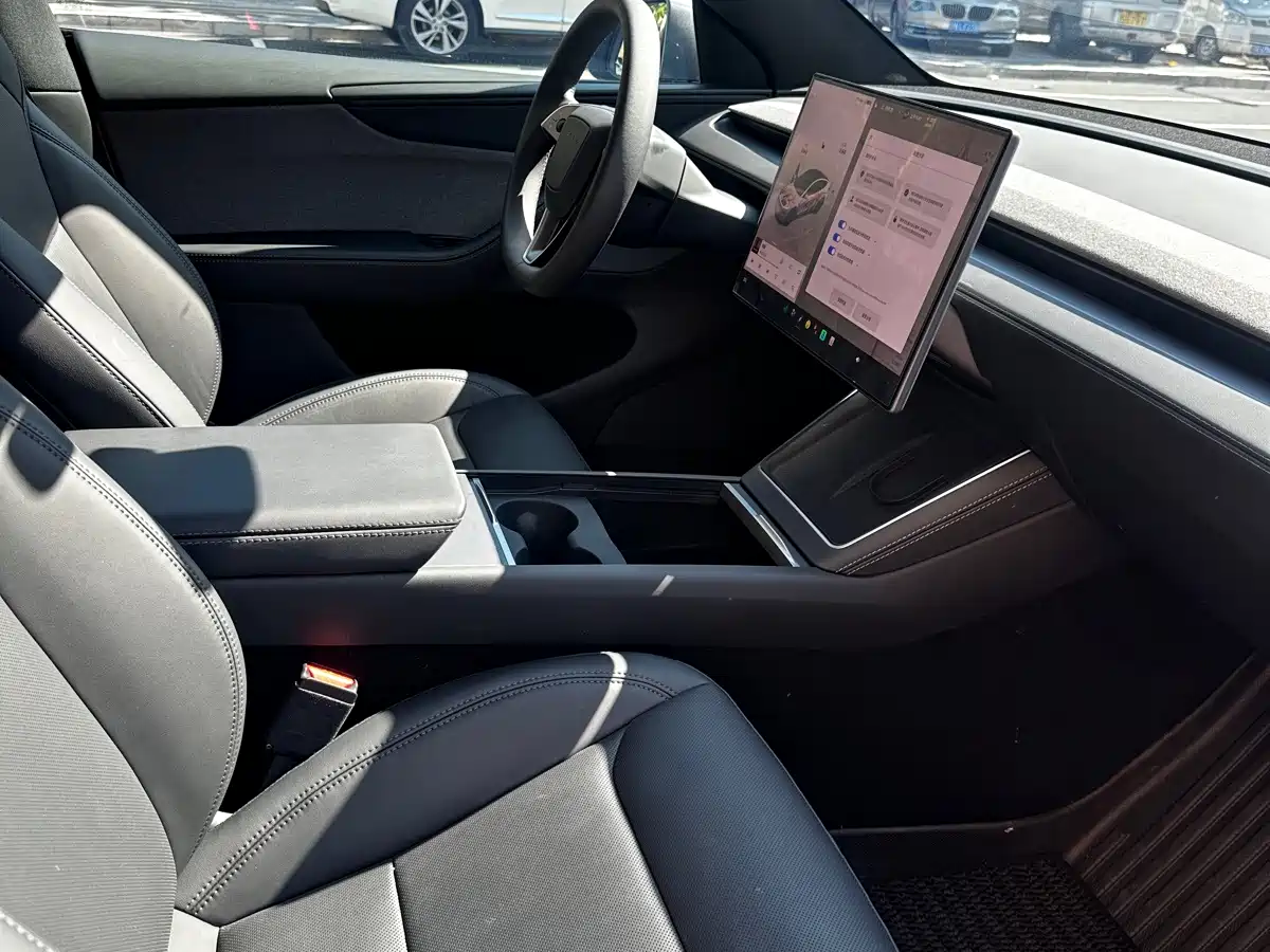 Tesla Model Y 2026 2026 Rear-Wheel Drive